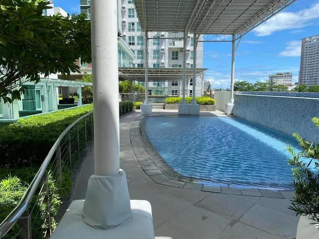 Apart-hotel Davao Central Suites