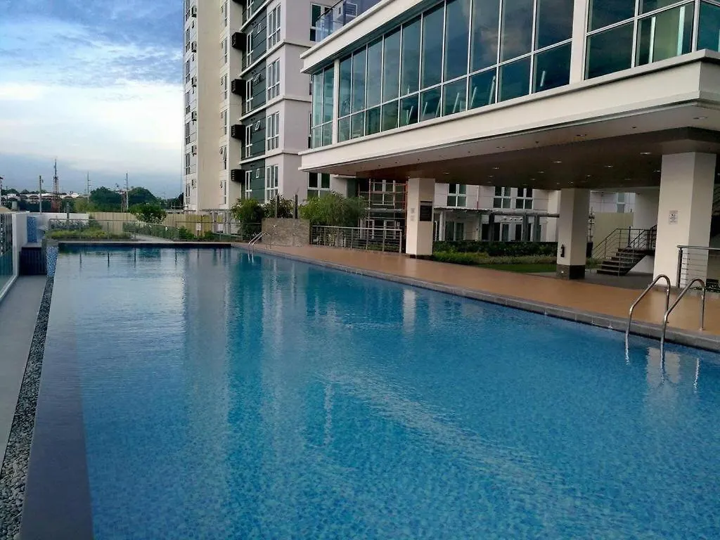 Apart-hotel Davao Central Suites