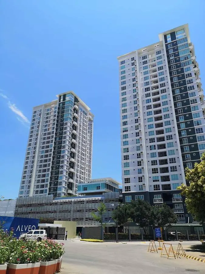 Davao Central Suites 4*,
